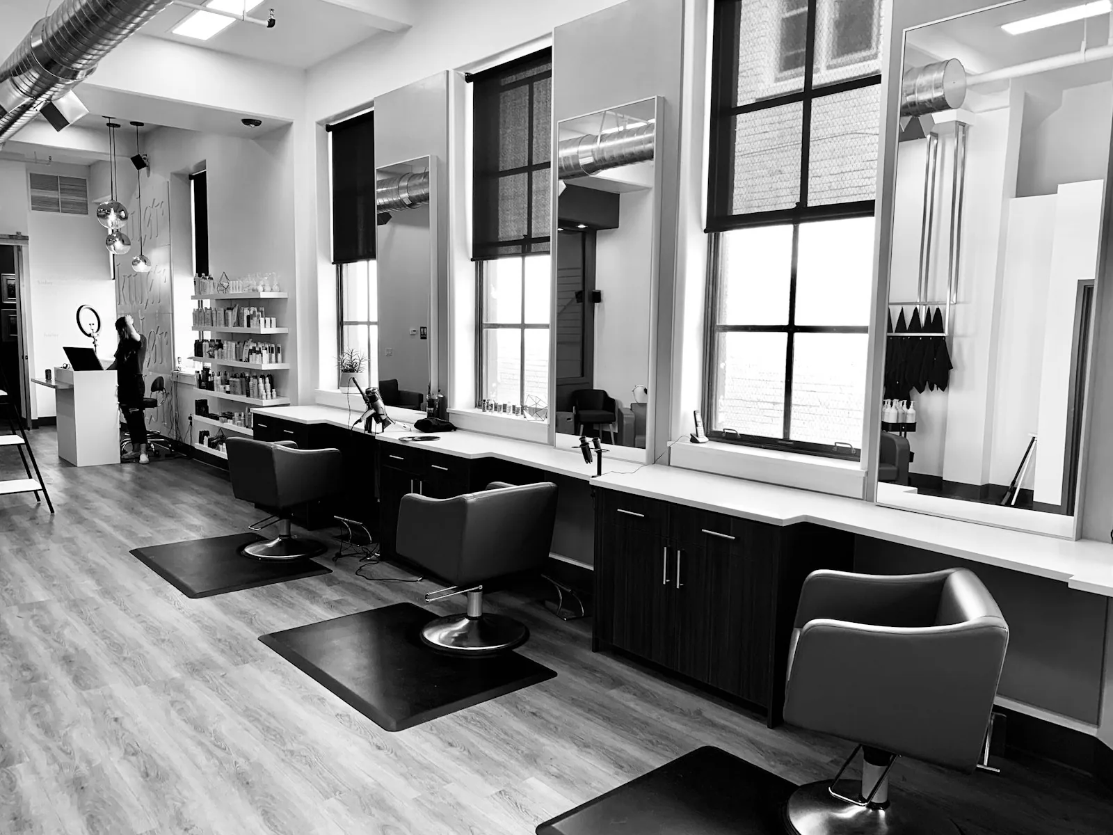 Salon & Grooming